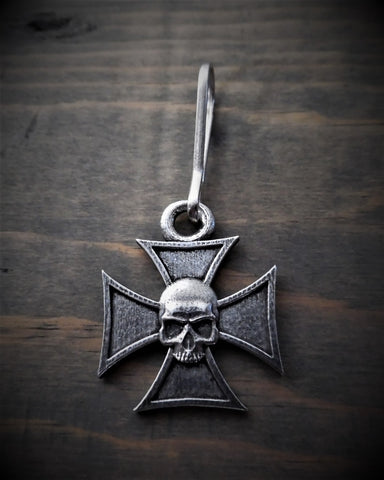 Maltese Cross Skull Zipper Pull